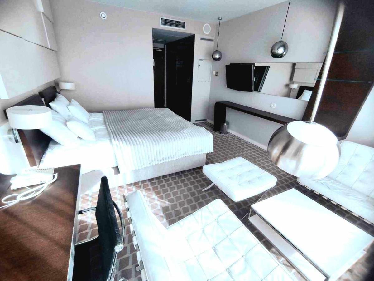 Prywatny Apartament Marine Hotel Kołobrzeg Buitenkant foto